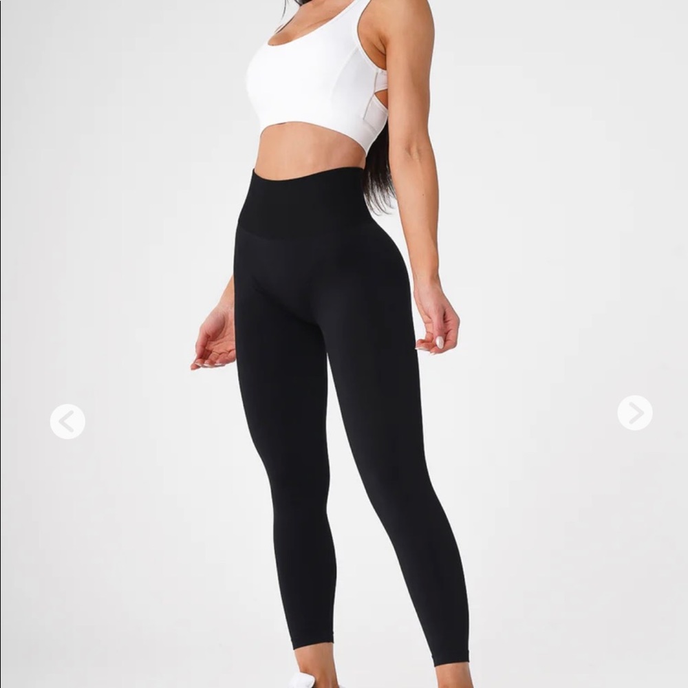 NVGTN Black Solid Seamless Leggings